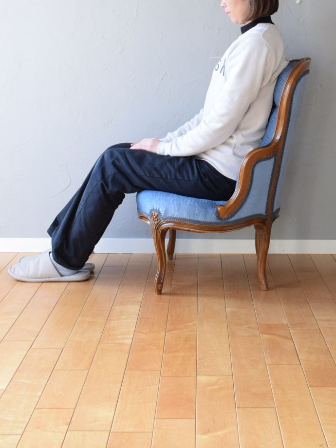 おしゃれな一人掛けソファの掛け心地