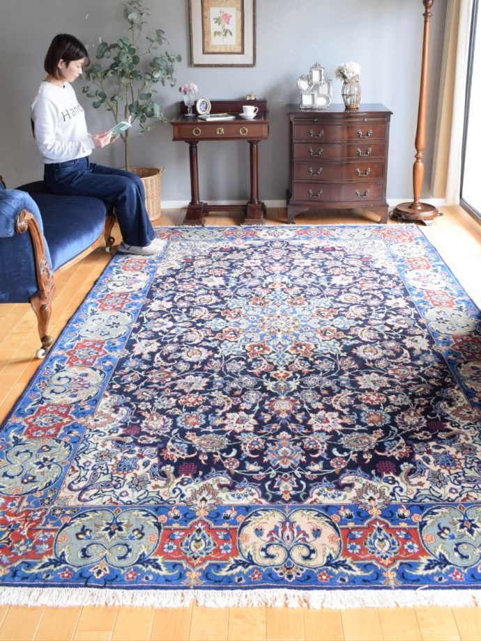 ビンテージのおしゃれな絨毯