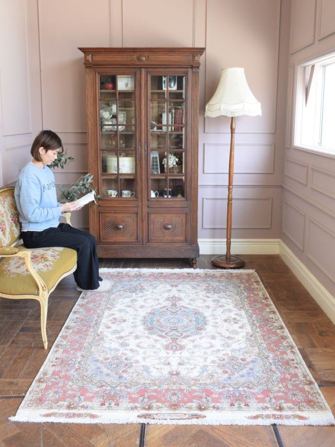 ビンテージのおしゃれな絨毯