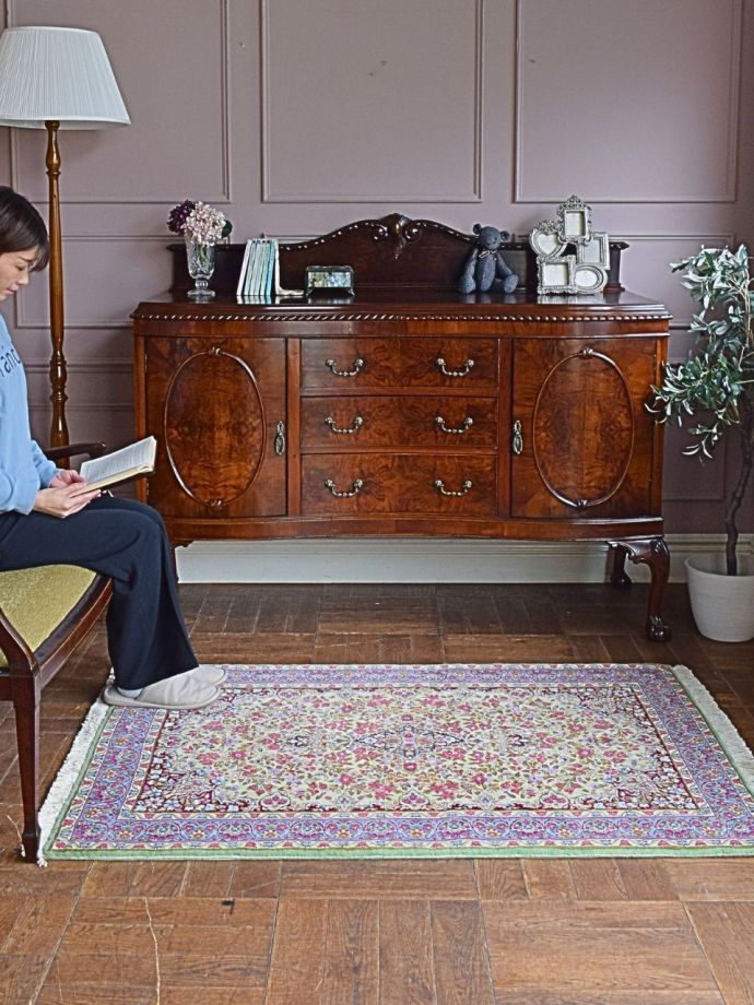 ケルマンの美しいペルシャ絨毯