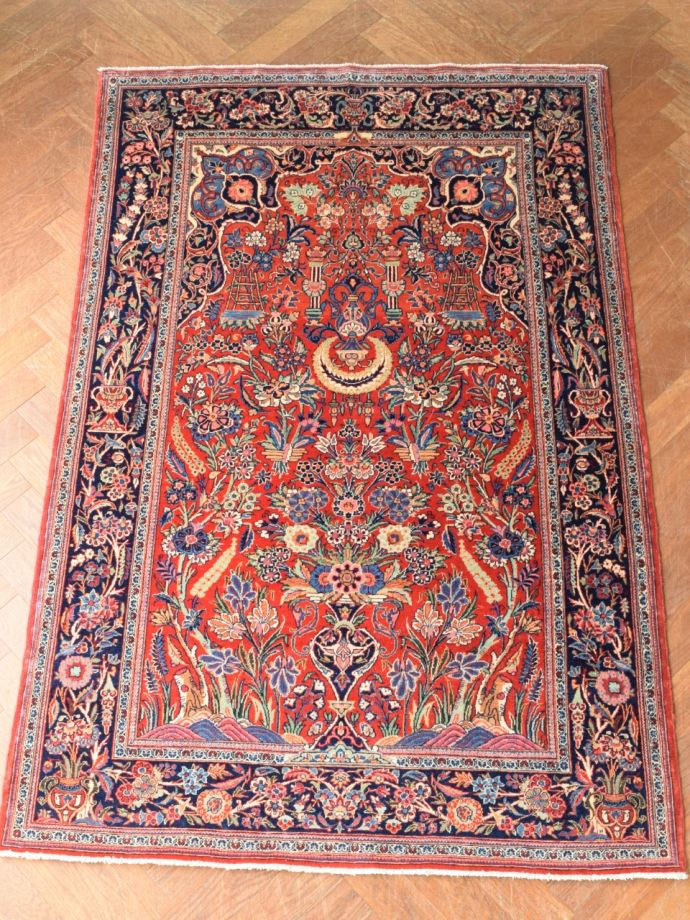 1点もののアンティーク絨毯