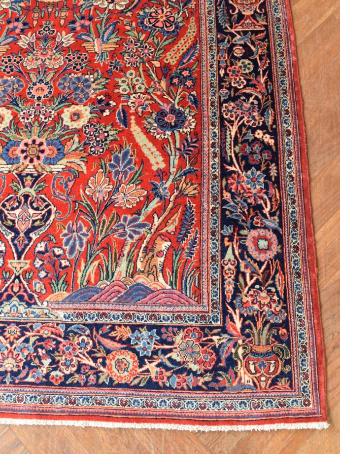 アンティーク絨毯の右下