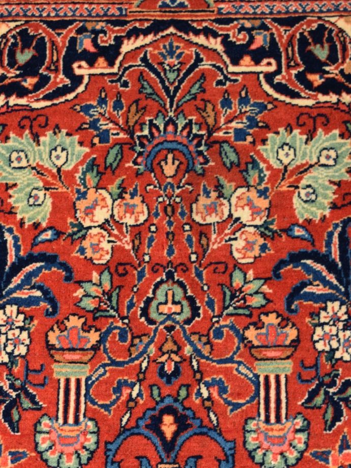 アンティーク絨毯の詳細上部