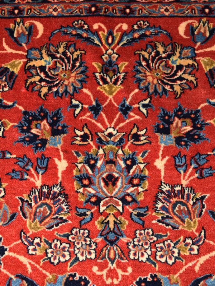 アンティーク絨毯の詳細上部