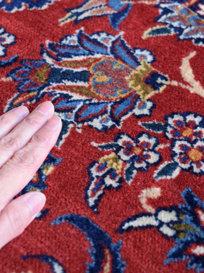 アンティーク絨毯の手触り