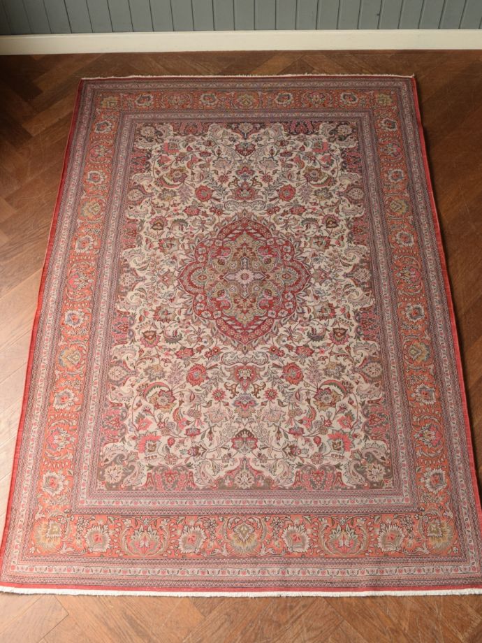 アンティーク絨毯の裏側全体