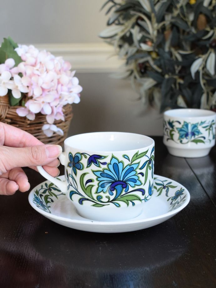 イギリスのカップ&ソーサー