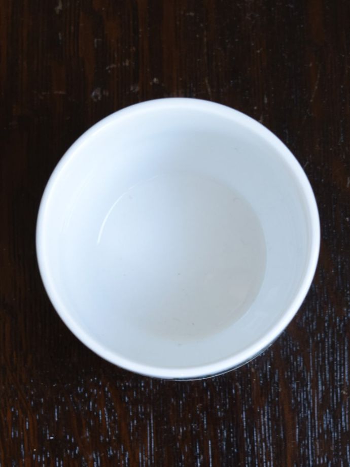 英国アンティークのおしゃれな食器