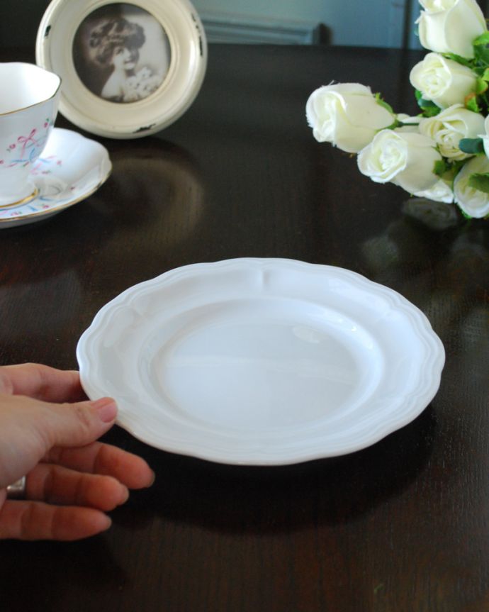 フランス生まれのおしゃれな食器