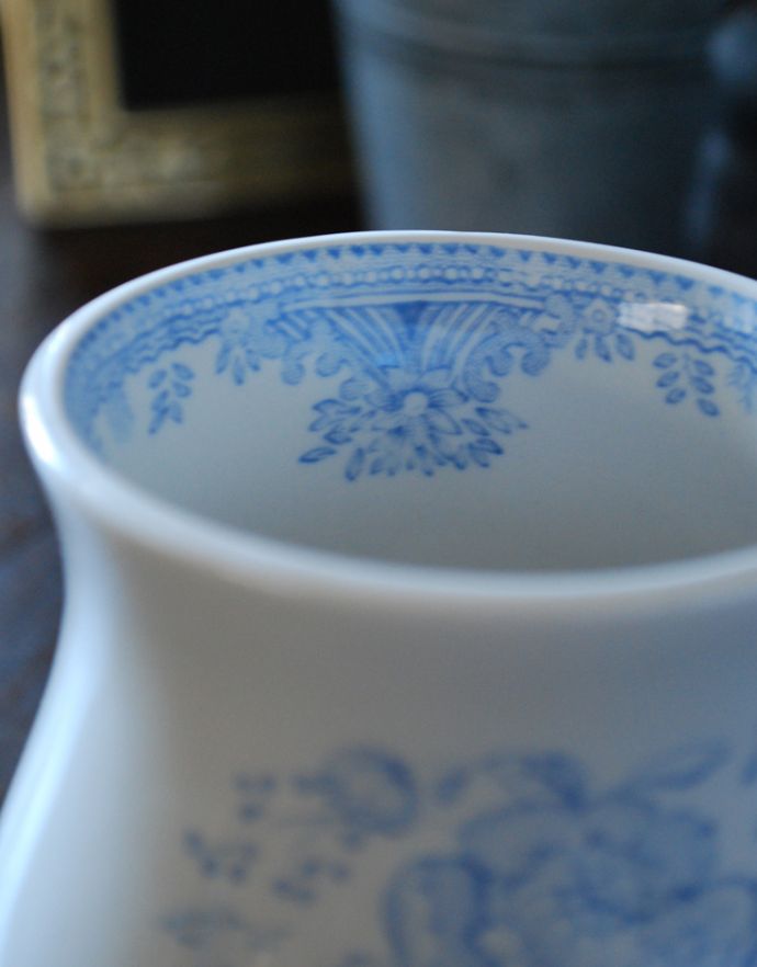 内側にも模様・・・