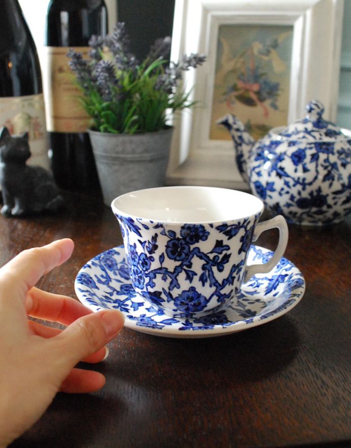 バーレイ社のカップ＆ソーサー