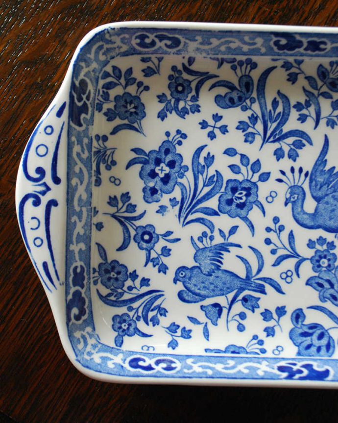 英国バーレイ社のリーガルピーコック