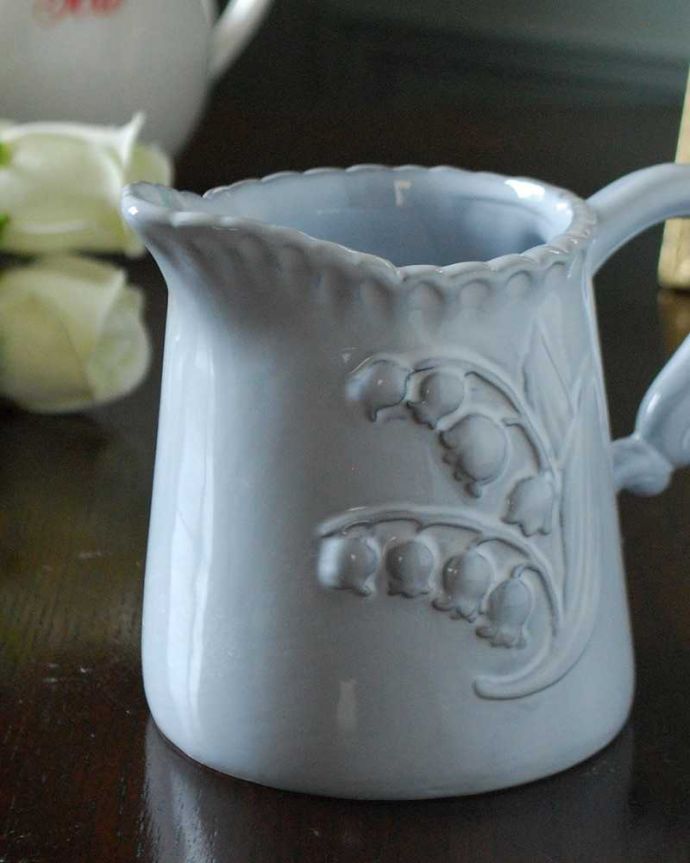 ダイニング雑貨 インテリア雑貨 スズランの模様がとっても可愛いミュゲ(Muguet)のミルクピッチャー。幸せを運んでくれるお花のモチーフミュゲとはスズランのこと。(n1-282)