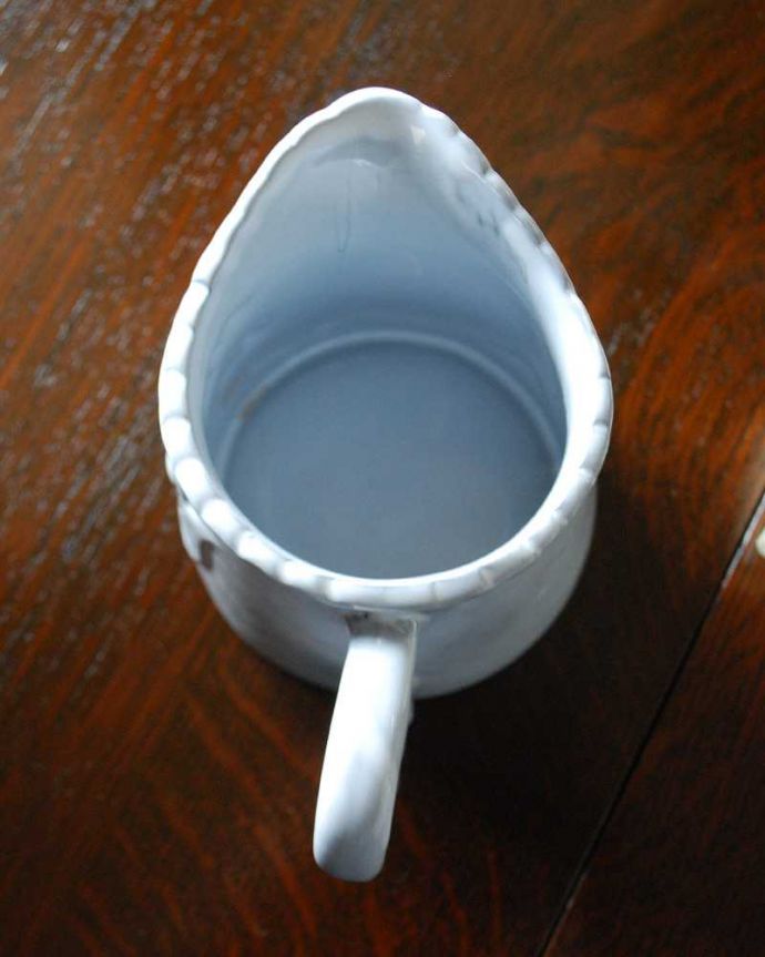 ダイニング雑貨 インテリア雑貨 スズランの模様がとっても可愛いミュゲ(Muguet)のミルクピッチャー。上から見ると・・・まるでフランスのアンティークのような釉薬を使った仕上げ方の器。(n1-282)