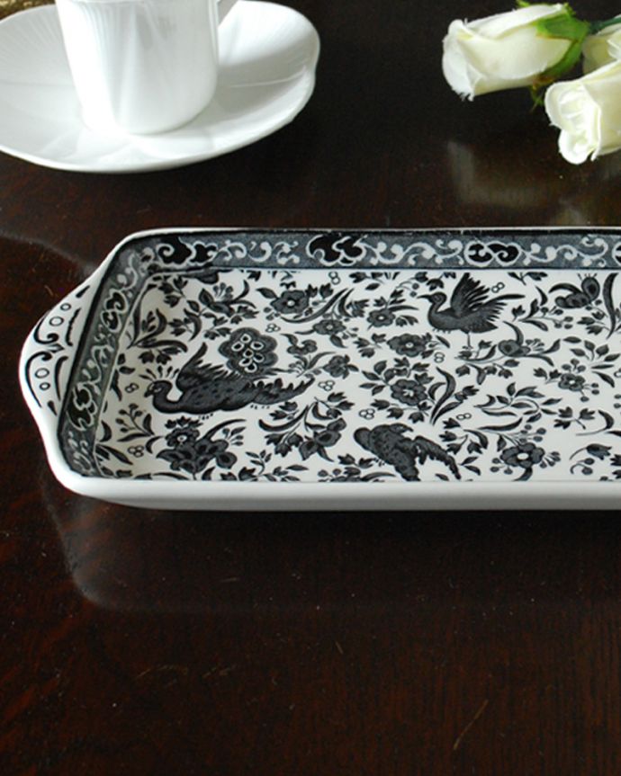 英国バーレイ社のリーガルピーコック