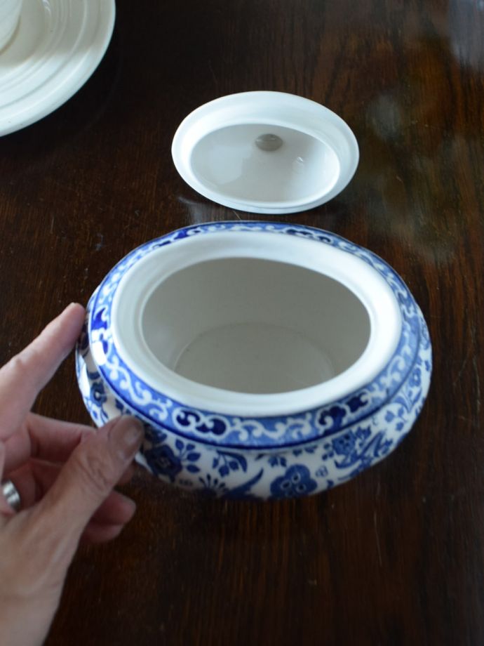 バーレイ社のキャニスター