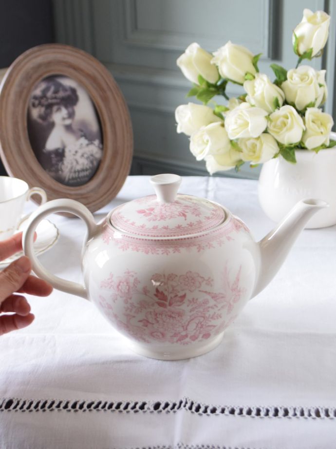 バーレイ社のティーポット