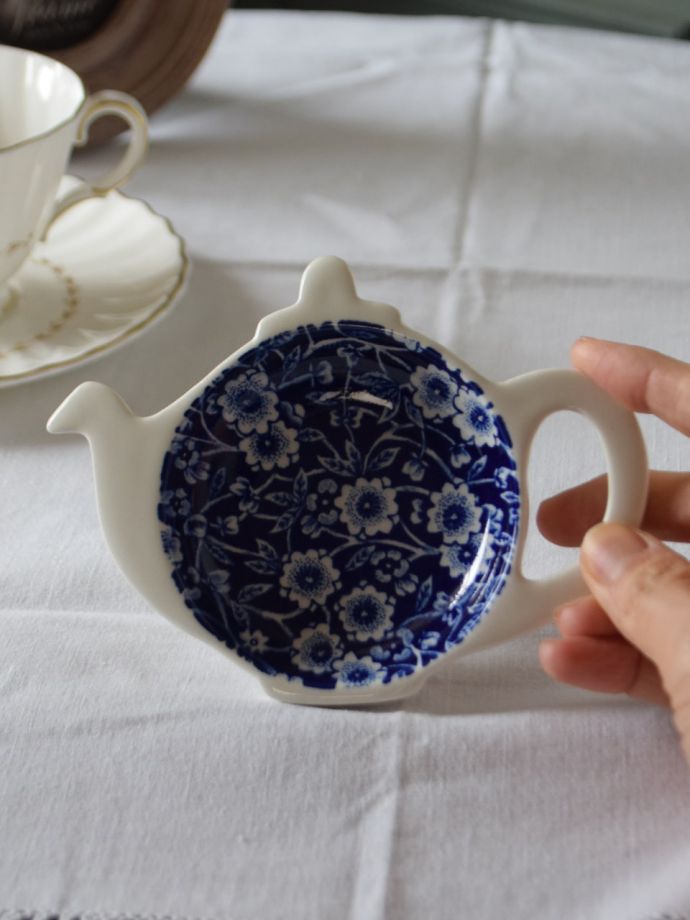 バーレイ社のティーポットトレイ