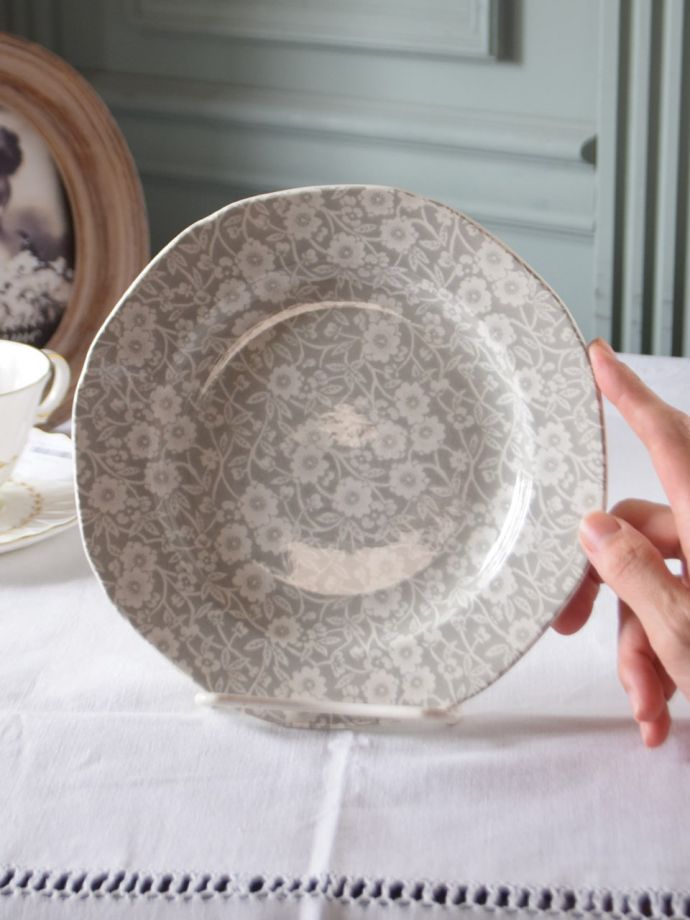 バーレイ社のプレート