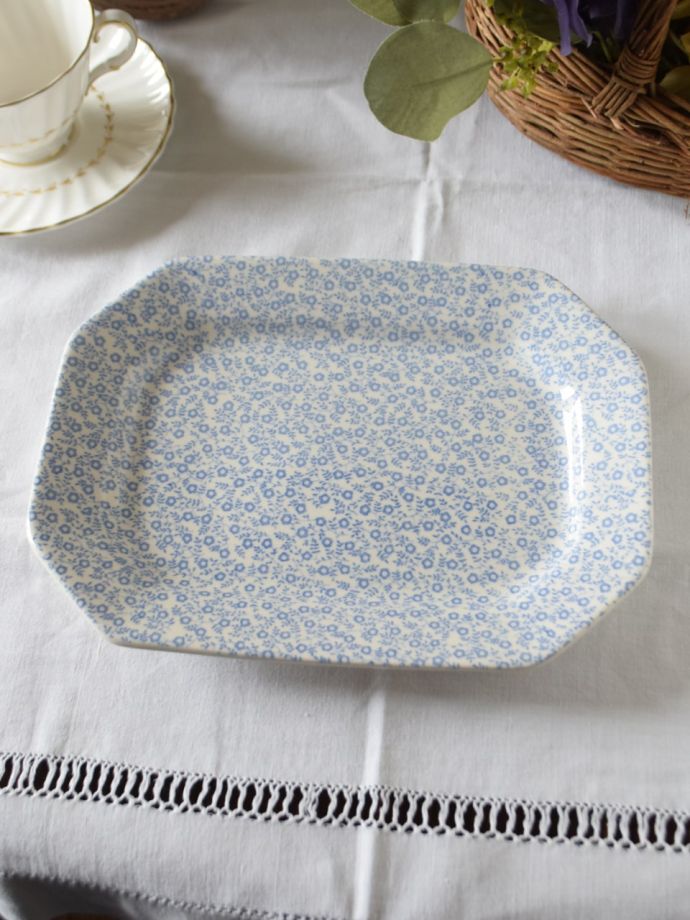 バーレイの食器