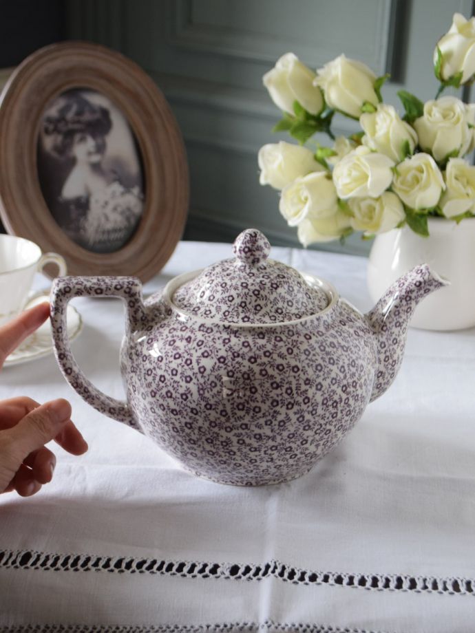 バーレイ社のティーポット