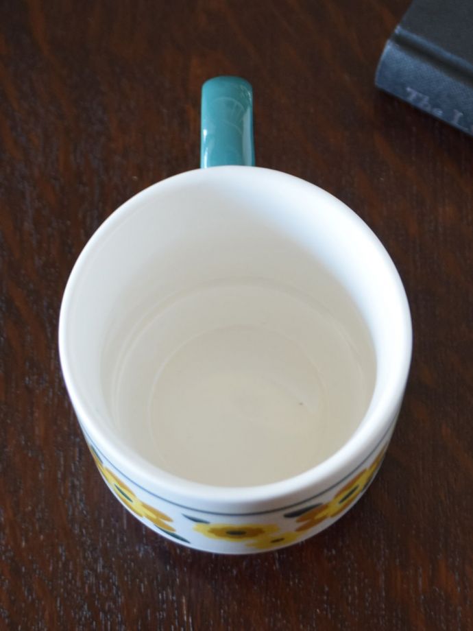 レトロなマグカップ