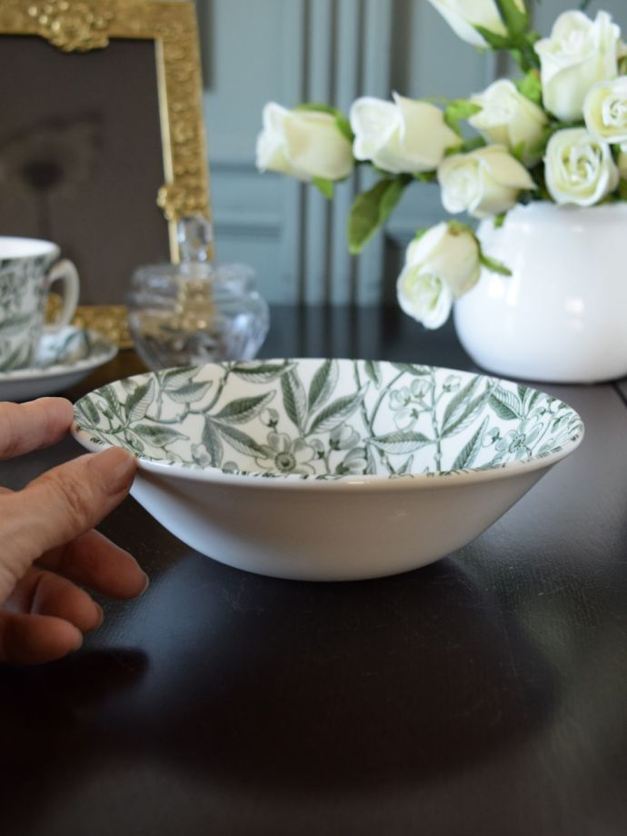 バーレイ社のシリアルボウル