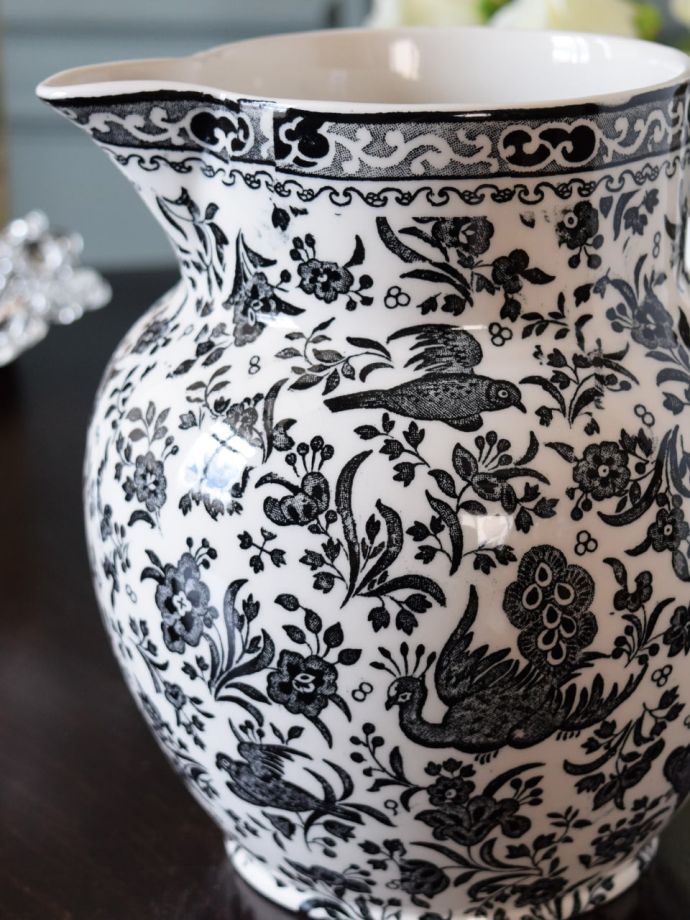 英国バーレイ社のリーガルピーコック