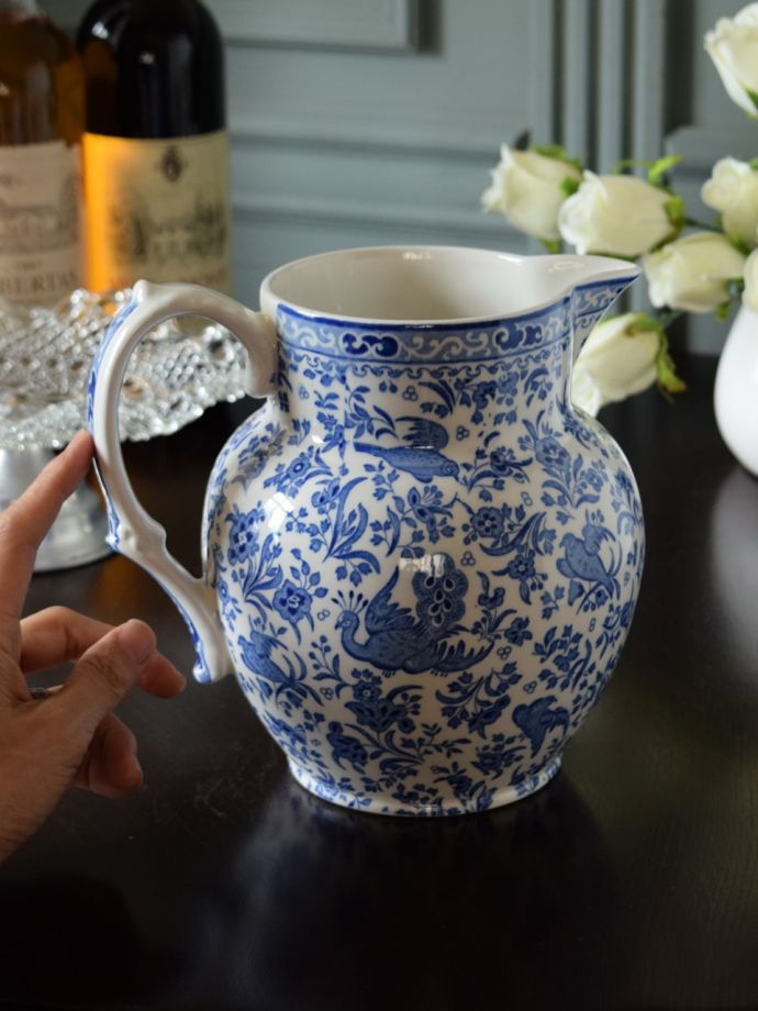 バーレイ社のエトラスカンジャグ