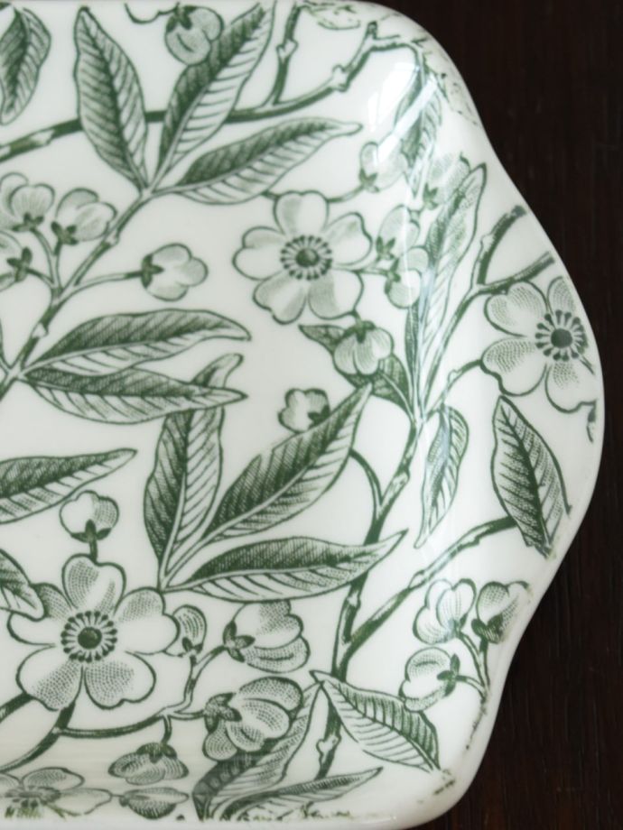 英国バーレイ社のグリーンプルナス