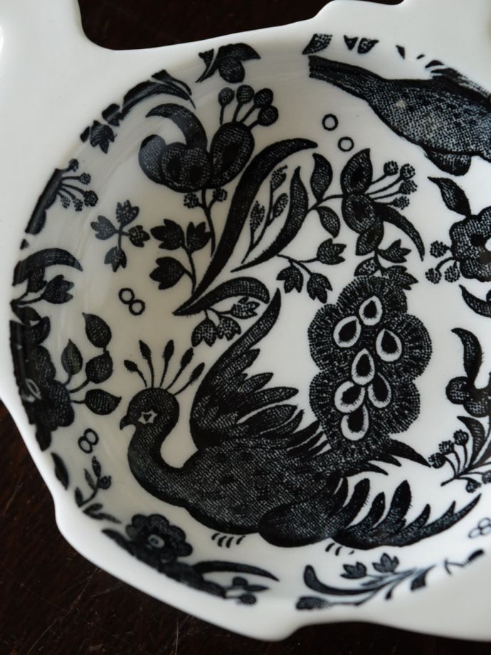 英国バーレイ社のリーガルピーコック