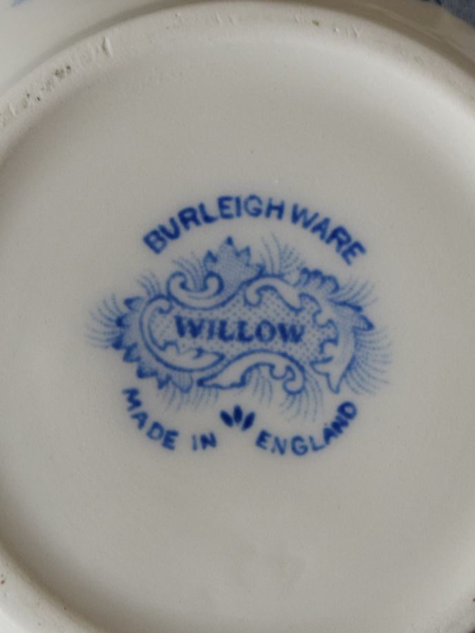 バーレイ社のおしゃれな食器、トーキーブルーウィローパターンの