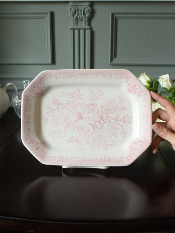 バーレイ社のスクエアディッシュ