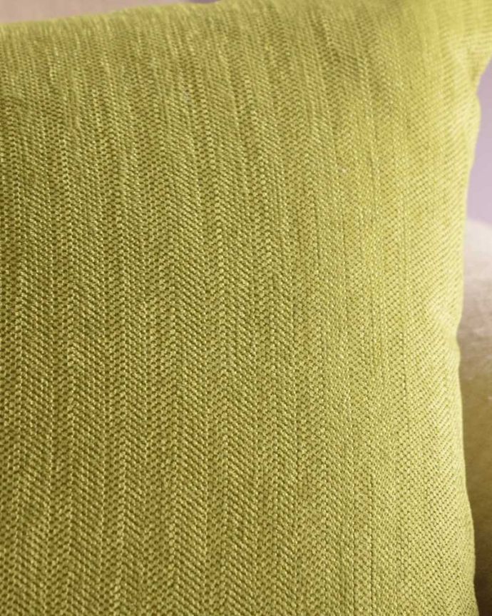 ファブリック(布)雑貨 インテリア雑貨 Handleオリジナルソファ「Marie」クッション(ハーブ)。丈夫なペット用の生地Handleオリジナルソファ「Marie」と同じ、ペット用で使える丈夫な生地のクッションです。(n10-038)