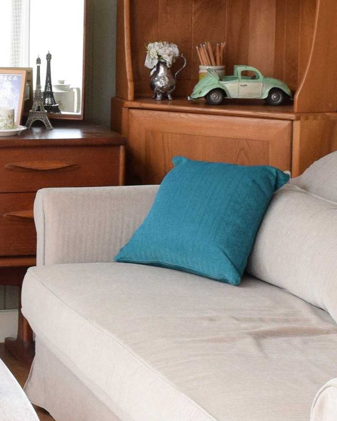 挿し色になる可愛いクッション