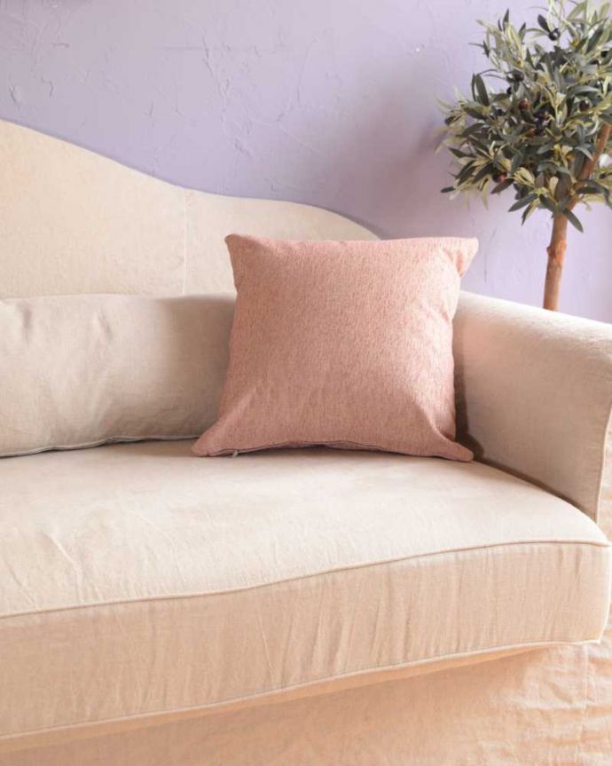 ファブリック（布）雑貨　インテリア雑貨　Handleオリジナルソファ「Marie」クッション（ピンク）。お家の洗濯機で洗えます汚れてもお家の洗濯機でジャブジャブ洗えるので安心です。(n10-041)