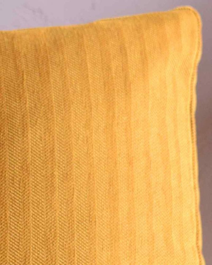 丈夫なペット用の生地を使ったクッション