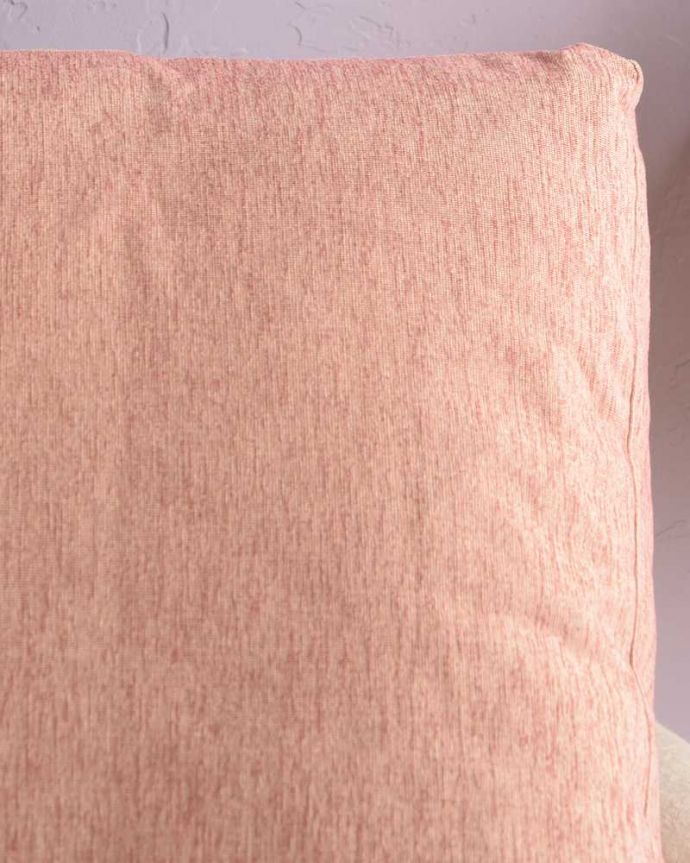 上質な生地で作られたクッション