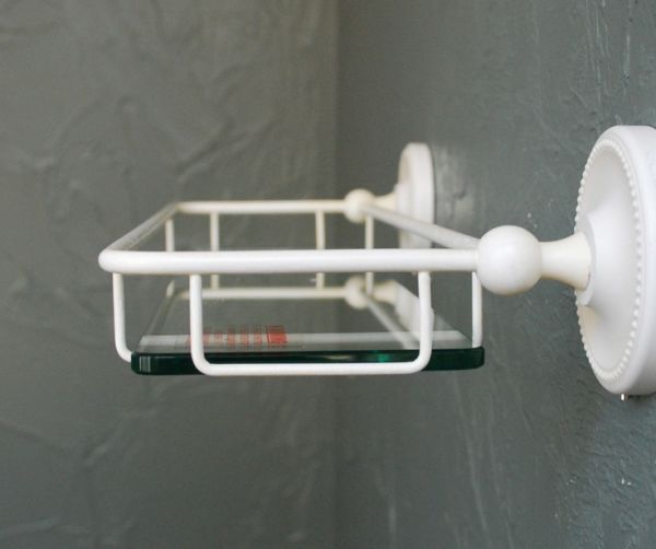 棚受け（シェルフ）　住宅用パーツ　真鍮×ガラスシェルフ（ホワイト）。取り付けやすいコンパクトなサイズです。(n12-114)