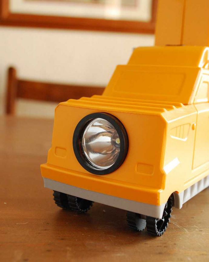 リビング雑貨　インテリア雑貨　可愛く実用的なツールキット（イエロー）。ヘッドライトが可愛いです。(n12-253)