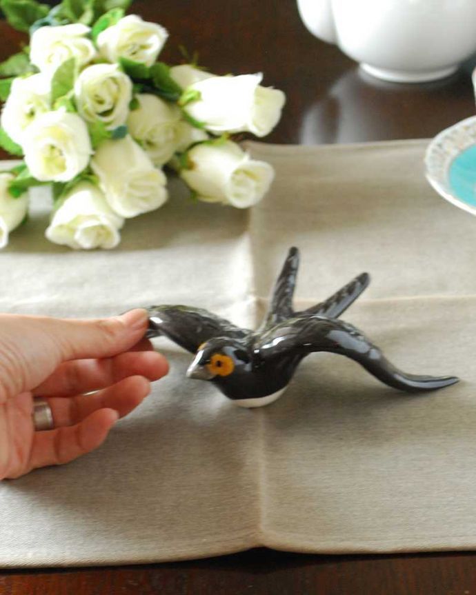 リビング雑貨 インテリア雑貨 ポルトガルから届いたBlack swallow ツバメL(ブラック)。大きさはこれくらいどこにでも置ける可愛いサイズ。(n12-275)