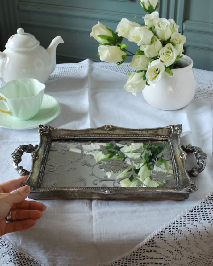 アンティーク調のおしゃれな雑貨、ミラートレイ（シルバー）(n12-381