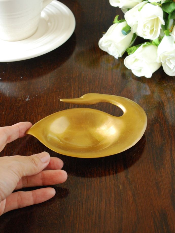 真鍮製のおしゃれなトレイ