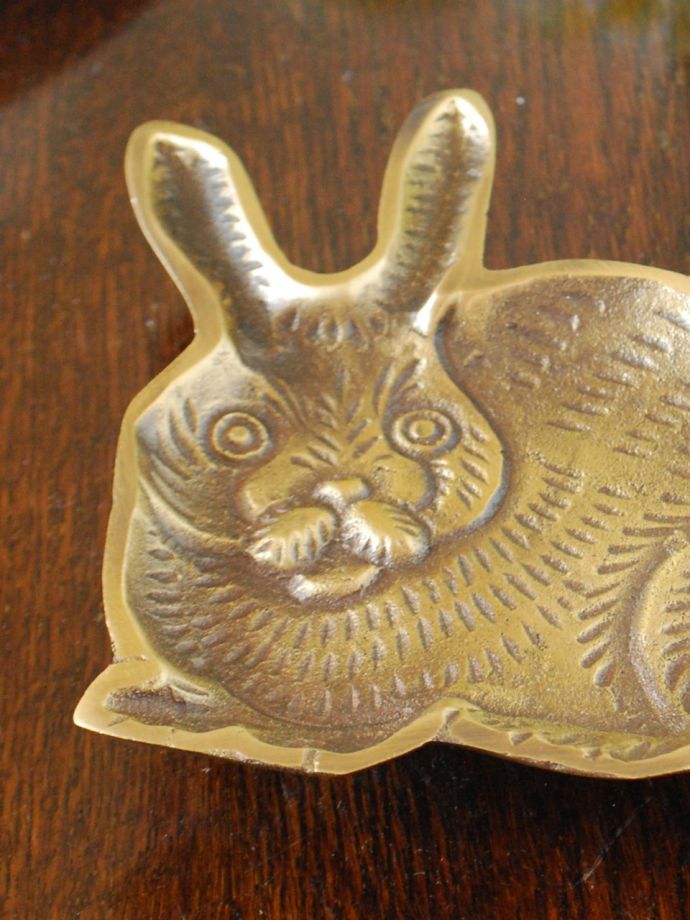 アンティーク調の真鍮トレイ