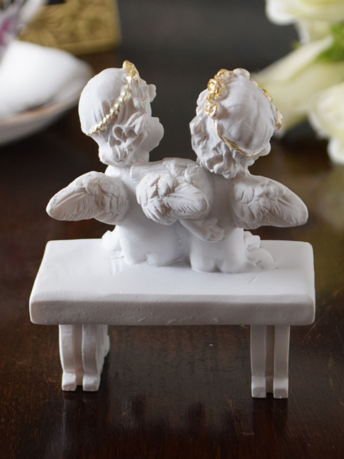 エンジェルの後ろ姿