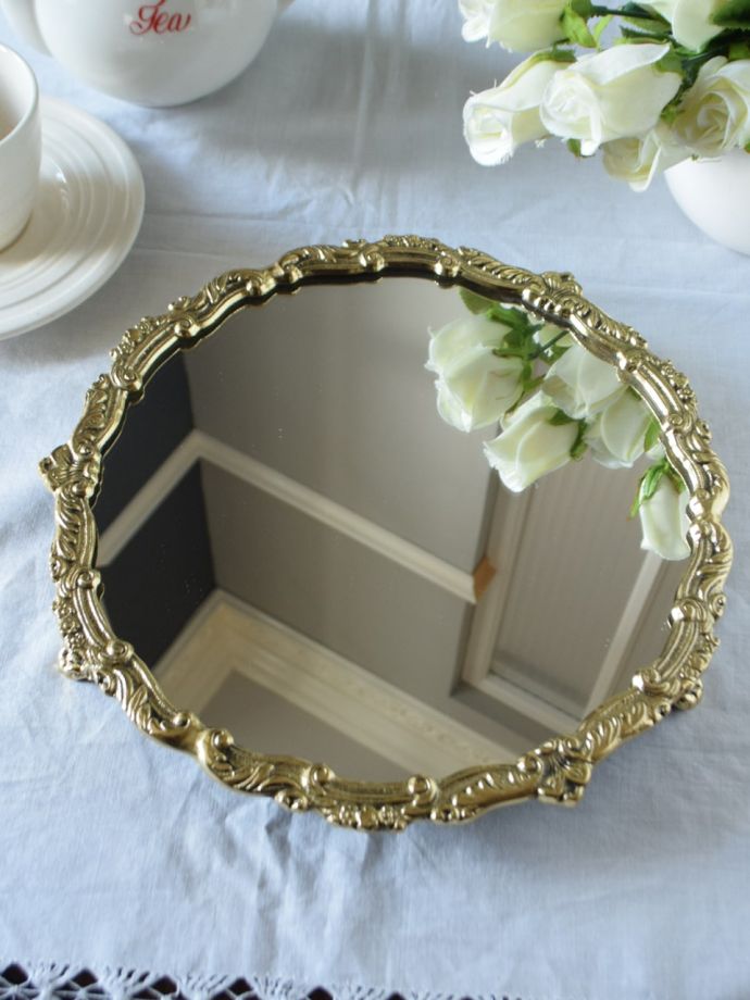 キラッと輝くおしゃれな鏡