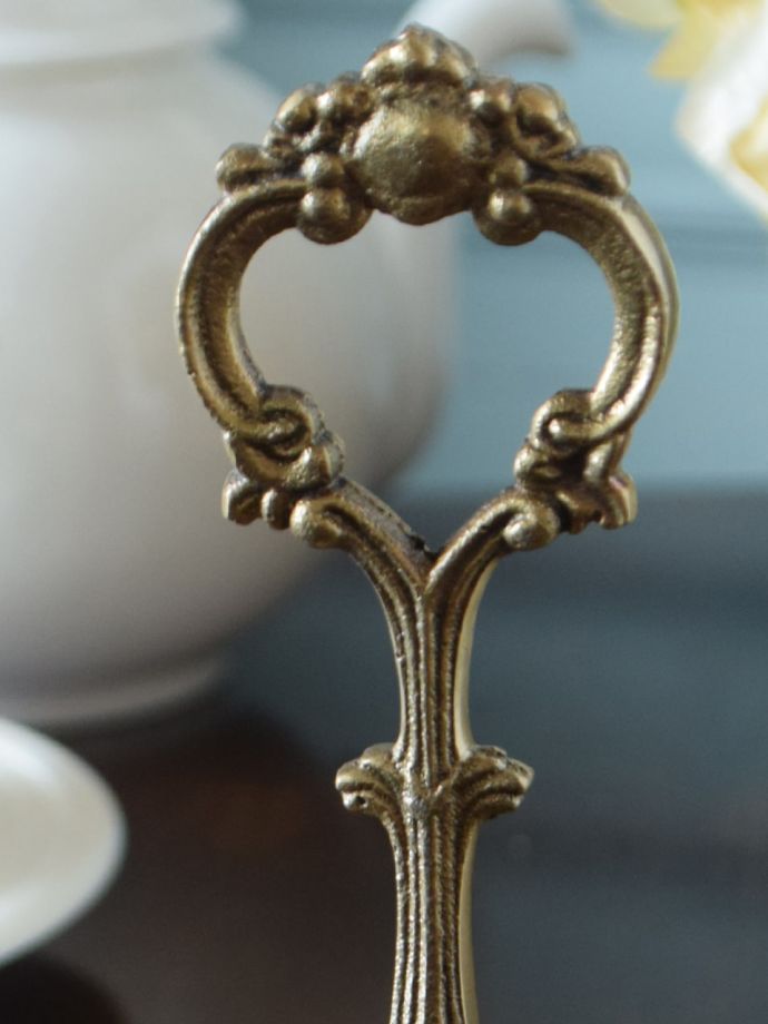 アンティーク調のハンドベル