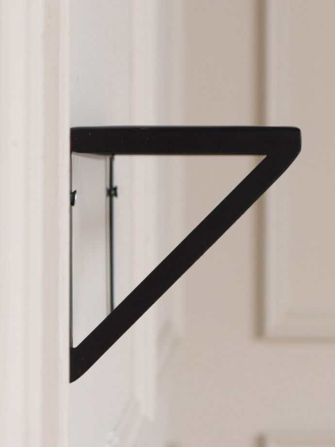 ウォールシェルフの側面