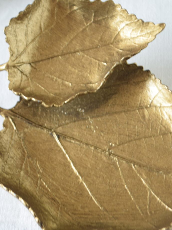 アンティーク調のトレイ