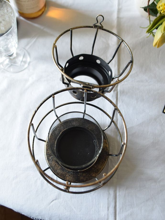 アイアン製のランタン